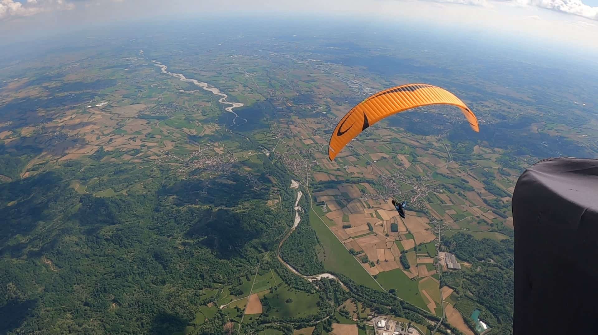 In-flight view with the F1 mounted on the riser